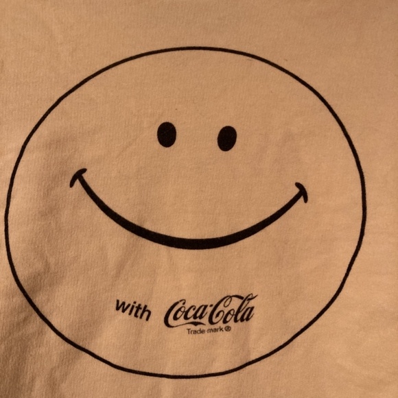 Yellow cropped Coca-Cola sweatshirt - Picture 2 of 4